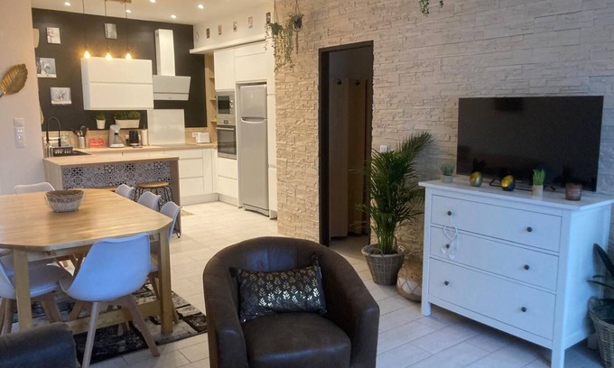 Pontault-Combault House | Townhouse with terrace near Paris and Disneyland park