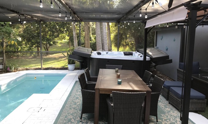 Palm Valley House | TPC Sawgrass Coastal Retreat-Pool, Hot tub, golf, beach, pickle ball Mayo Clinic