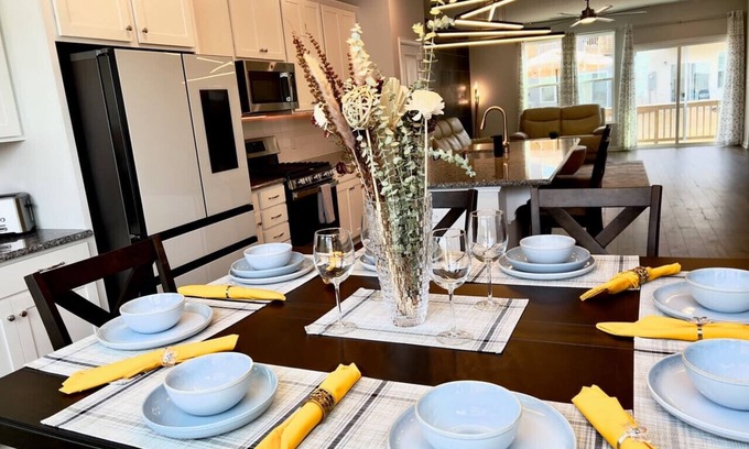 Durham Villa | TPV - Villa Leopolda - Executive Home w/Pools&Gym