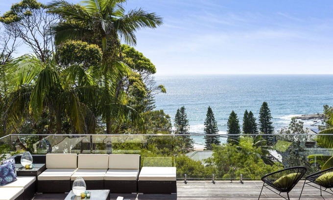 Whale Beach House | TRADE WINDS by Palm Beach Holiday Rentals