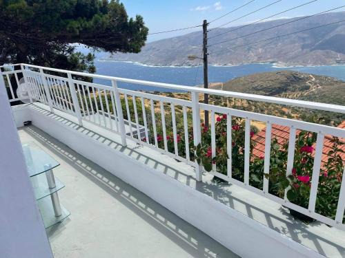 Rogon Apartment | Traditional SeamansHouse Kochilos