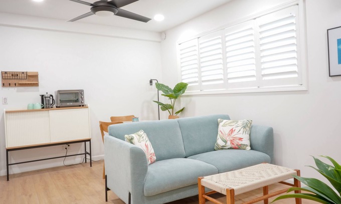 Eastern Honolulu House | Tranquil and Chic 1 Bd and Bth with Car and Sauna
