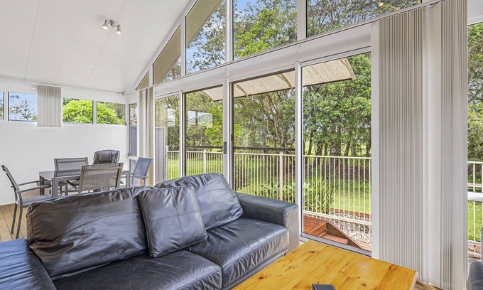 Port Macquarie House | Tranquil at Hibbard - 21 Hibbard Drive