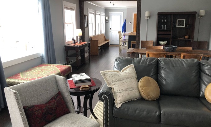 Newbury Cottage | Tranquil Getaway-Dartmouth Lake Sunapee Region