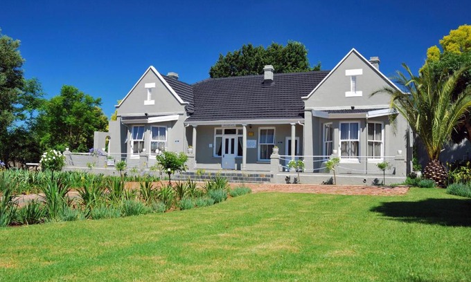 Dundee House | Tranquil Guest House