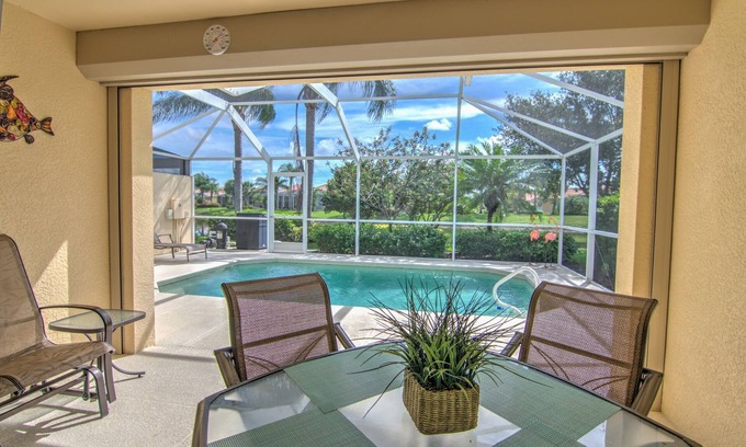VeronaWalk Villa | Tranquil Oasis: Unwind in Naples' Hidden Gem With Amazing Amenities!