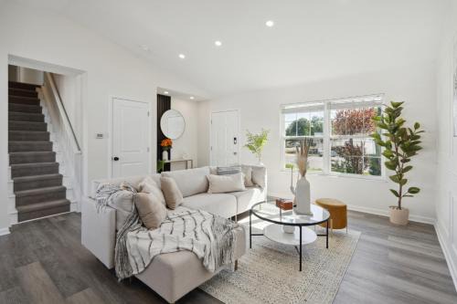 Reynoldsburg House | Tranquil Pet Friendly Retreat residence