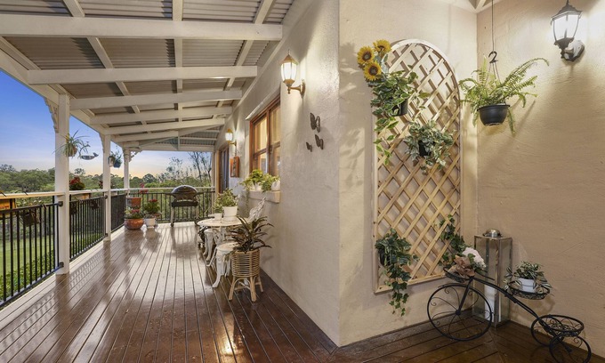 Sydney House | Tranquil Retreat-Scenic Views house in Grose Vale