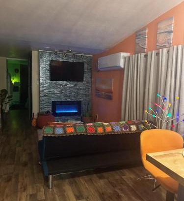 Bullhead City Villa | Tranquil Riverfront Escape Mountain Views Jetskis