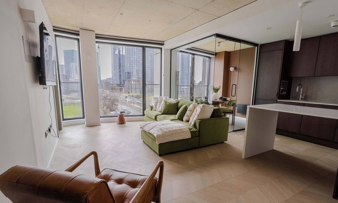 Castlefield Apartment | Tranquil Suite 2BR City Views