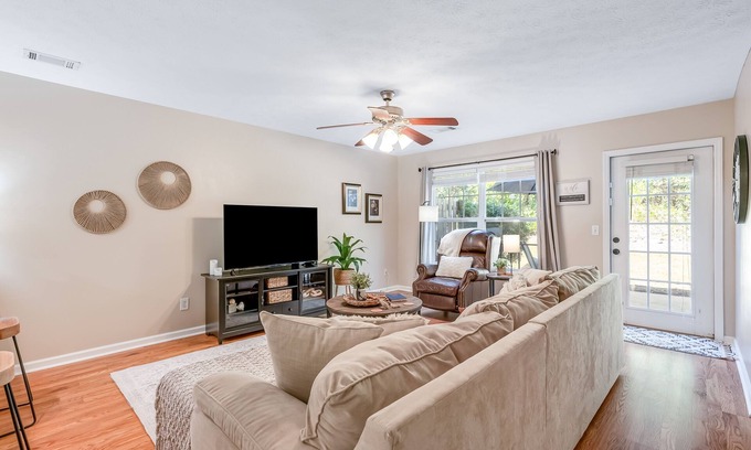 Auburn House | Tranquil townhome near campus with seasonal pool access & private patio