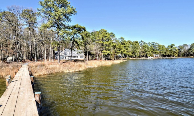 Easton House | Travelers Rest Spacious 5BR Pool riverfront Pier charming Easton Saint Michaels