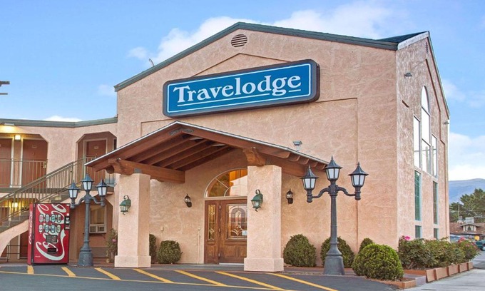 Bishop Hotel | Travelodge by Wyndham Bishop