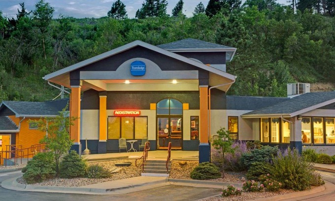 Rapid City Hotel | Travelodge by Wyndham Rapid City