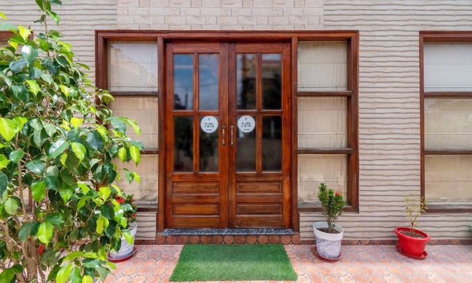 Sarnath Hotel | Treebo Little Budhha