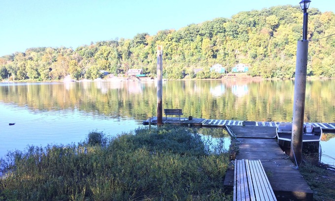 Verona House | Treehouse & Boathouse