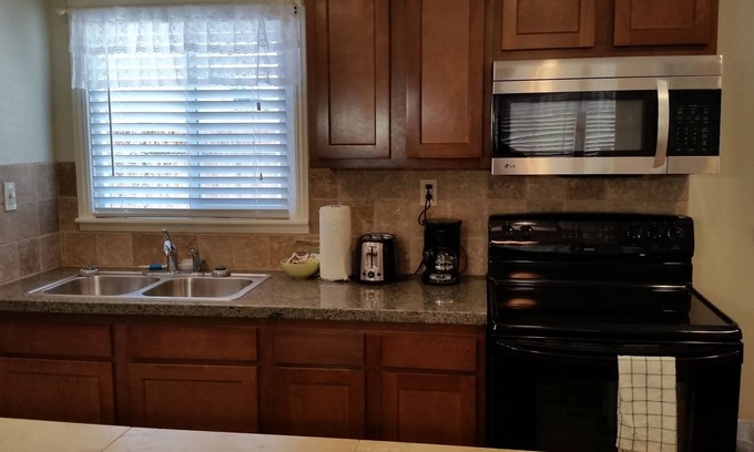 Bishop Hotel | Trees Motel