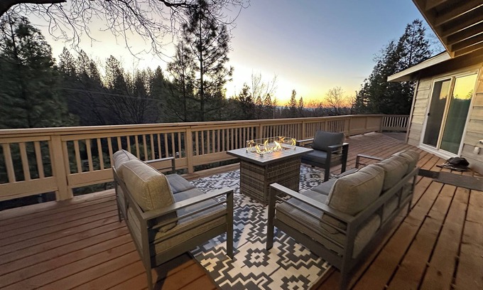 Phoenix Lake-Cedar Ridge House | Treetop Hideaway- Cedar Ridge, Sonora, Treetop Hideaway
