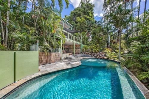 Airlie Beach House | Treetop Paradise Retreat with Pool