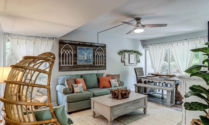 Hilton Head Island Hotel | Treetops 5701