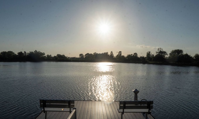 Graymont House | Trek & Relax: Countryside Home w/Hot tub+Water Views+Fishing+Grill+Campfire+