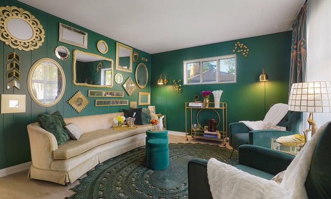 Twin Lakes House | Trendy 4 Bedroom House - 15 minutes from Downtown