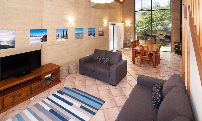 Dunsborough House | Tresco- Dunsborough Seaside home