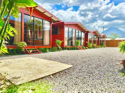 Barrio Dora House | Tribu Bungalow 1 Modern and Centrally Located