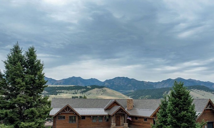 Cameron House | Triple Slam Ranch located in the Madison Valley on the Sun West Ranch