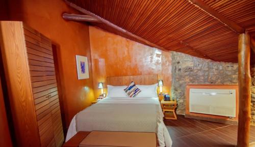 Ibadan Hotel | Trois Ore Residences & Green Earth Bistro