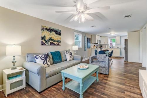 Fernandina Beach House | Tropical Beach Bungalow Down - Backyard - Grill - Across Street from Beach