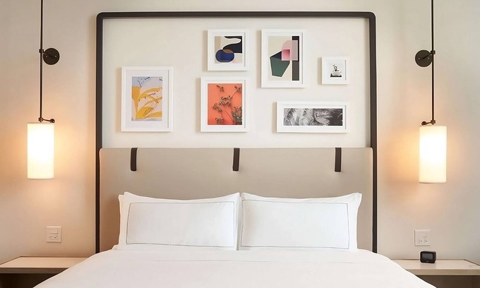 Ojus Hotel | Tropical Paradise Retreat! Pet-friendly Property, Rooftop Swimming Pool!