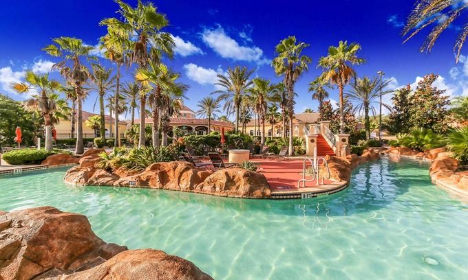 Regal Palms House | TROPICAL RESORT. Lazy River, Water Slide + amenities. PREMIUM SPACIOUS BRIGHT