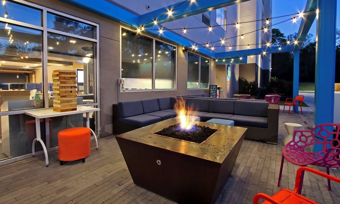 Meridian Hotel | Tru By Hilton Meridian