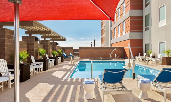 Scottsdale Hotel | Tru By Hilton Scottsdale Salt River