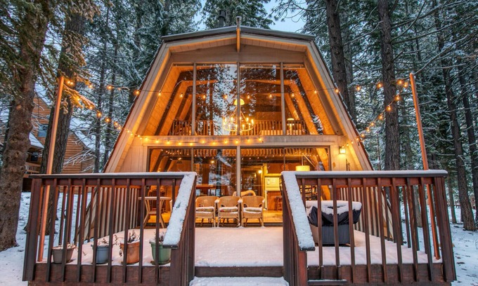 Truckee Cabin | Truckee Cabin Getaway – Sleeps 6