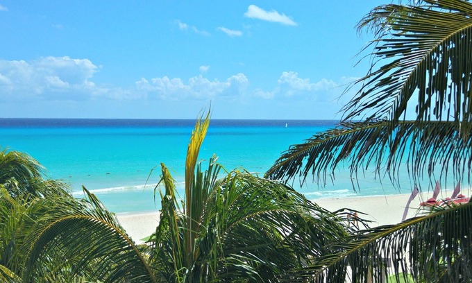 Playacar Fase I Condo | Truly ocean front penthouse in Playa del Carmen