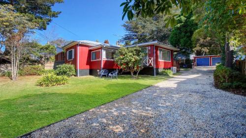 Wentworth Falls House | Tullys Hut - Walk To Hikes & Waterfalls