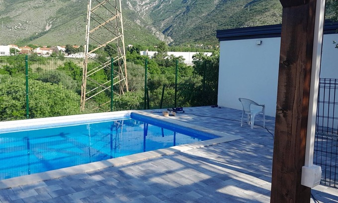 Mostar Apartment | Twins Land - Apartment with Swimming Pool