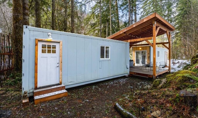 Skykomish Cabin | Tye River Container Cabin - Skier's Retreat