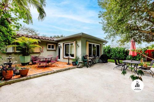 Highland Garden Apartment | Uhost AI - Updated 1B1B Hideaway - Sleeps 3