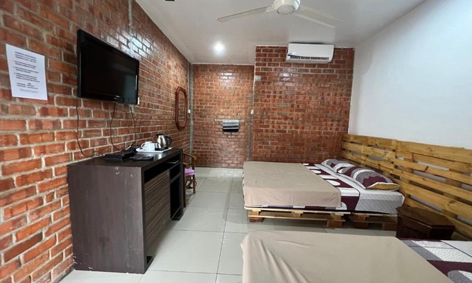 Kubu House | Ujud sepakat homestayy