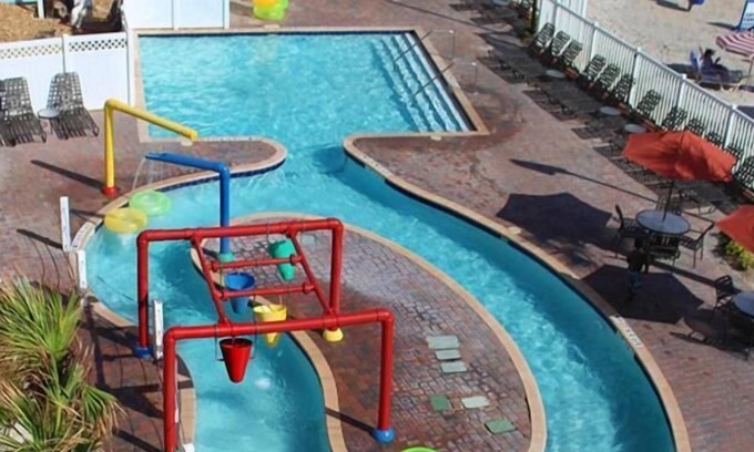 Bostroms Resort | Ultimate Adventure in Florida! 2 Great Units, Beachfront, Shop at Volusia Mall