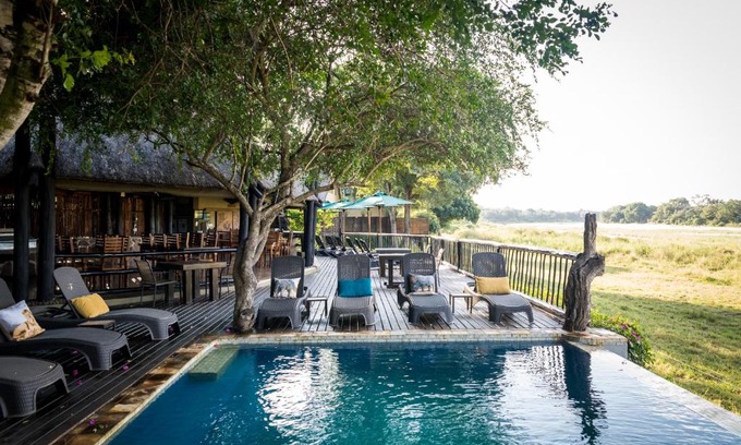 Kruger National Park Cabin | Umkumbe Safari Lodge Riverside