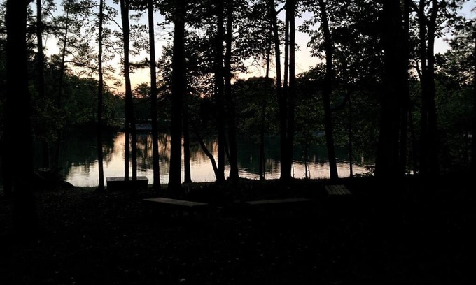 Martin House | Uncork, Unwind & Relax @ our Lake Front Cottage