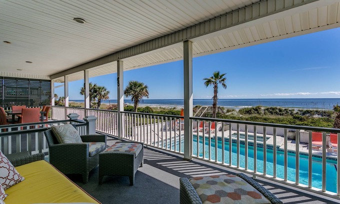 Golden Mile House | "Under The Sea" Oceanfront w/Huge Pool & Hot Tub, by Luxury Beach Rentals