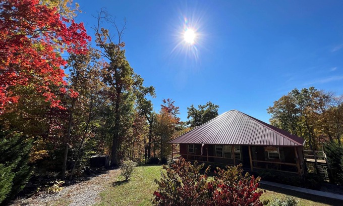 Spencer Cabin | Unique 3-Bed Cabin with fireplace and waterfall