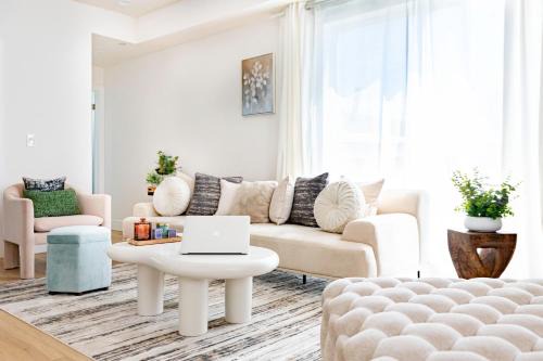 Mid City Apartment | Unique 4-bedroom House 3-levels