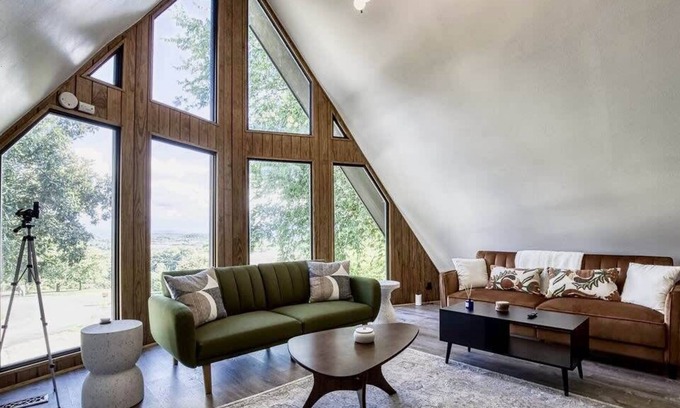 Kodak House | Unique 4Bed/3Bath A-Frame