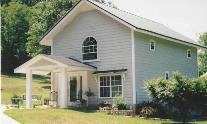 Greenville - Spartanburg Cottage | Unique 75 year old converted barn with beautiful loft bedroom.
